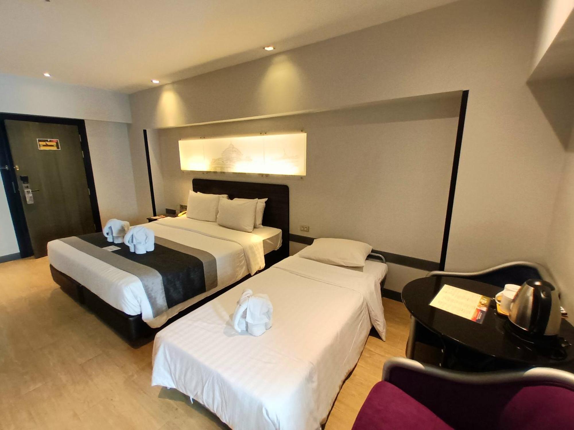 Nouvo City Hotel Bangkok Room photo